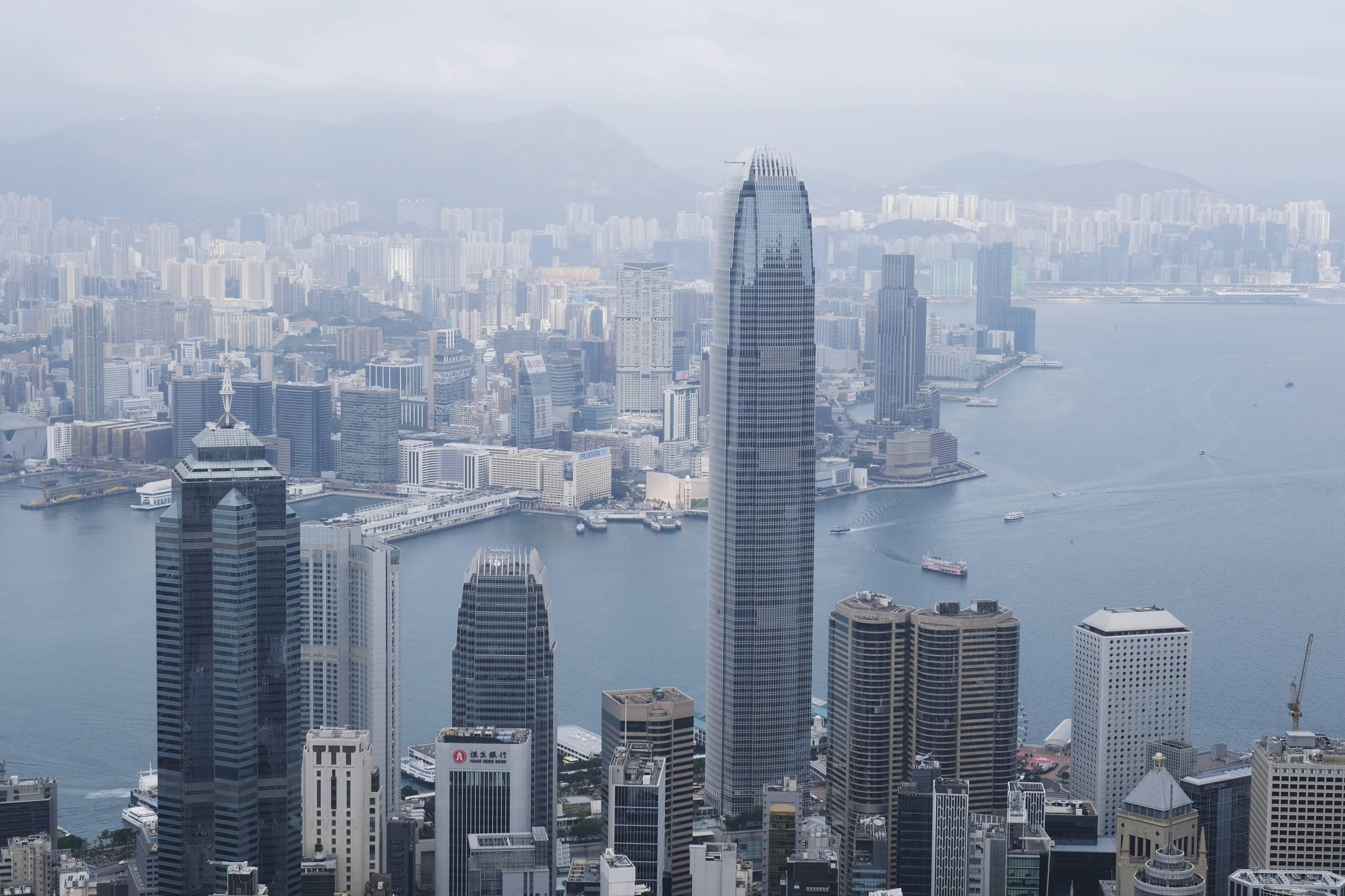 新澳门与香港的精准龙门解读